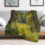 Jeté en flanelle Sunlit Forest Meadow-134399949