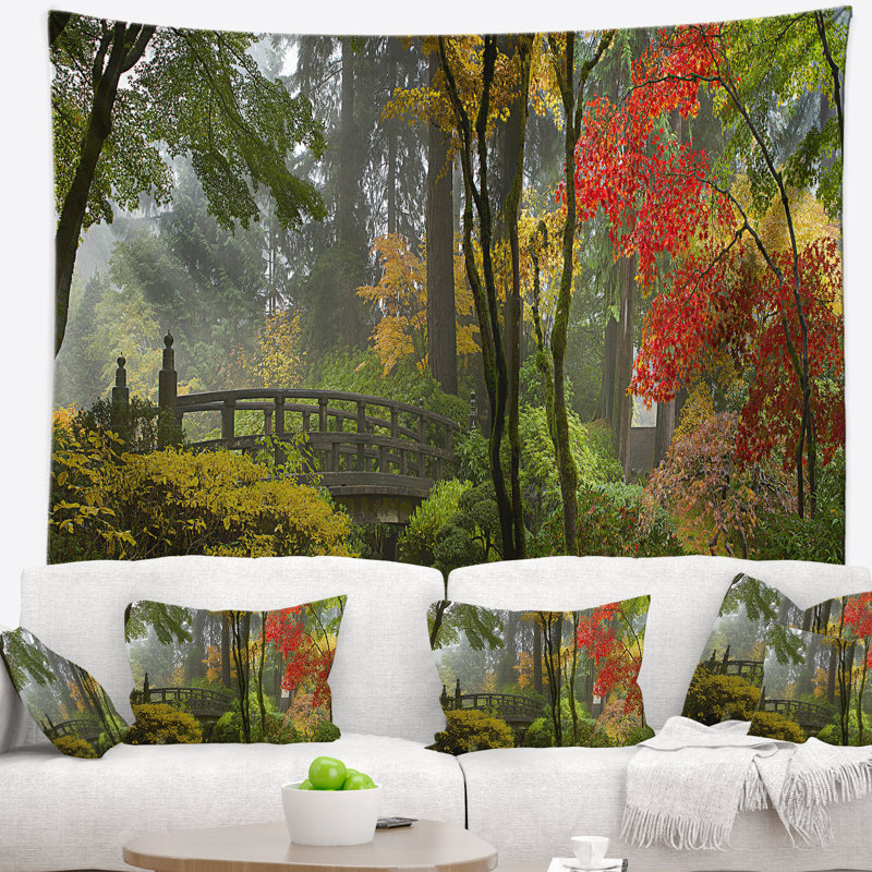 Pont japonais en bois de photographie en tapisserie d'automne, H 50 po x l 60 po