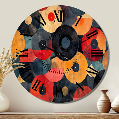 Varrick I - Horloge murale rétro en métal rouge