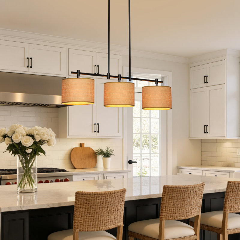 Lustre linéaire à 3 lumières avec abat-jour tambour en tissu Aarzo, luminaire suspendu pour îlot de cuisine à intensité variable, hauteur de suspension réglable pour la salle à manger et la cuisine