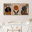 Mid Century Modern Boho, style afro-américain élégant, femme noire-97089059-97089060