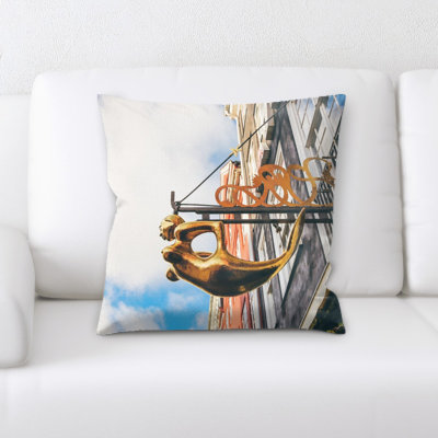 Coussin statue
