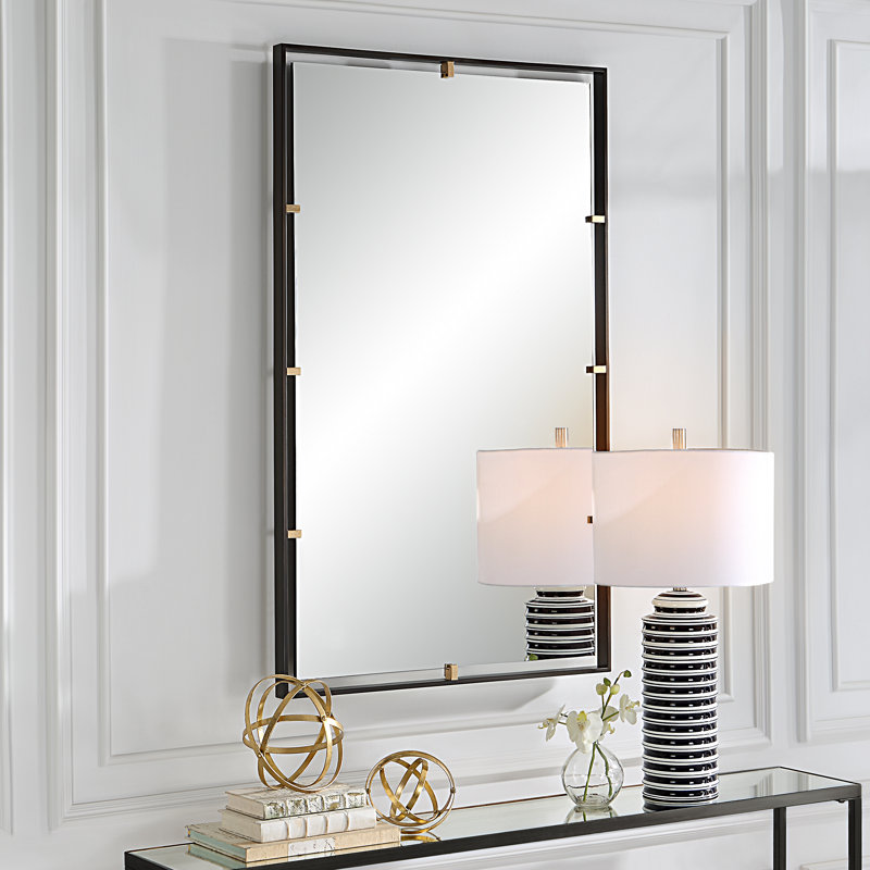 Amina mirror