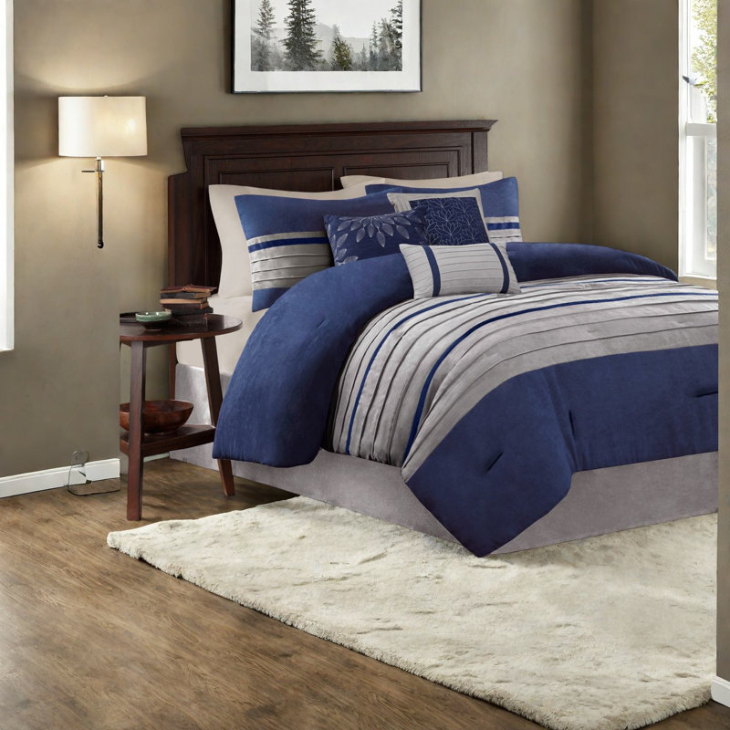 Luxurious 7-pc Suede Bedding Sets, Polyester Comfort, Transitional Style