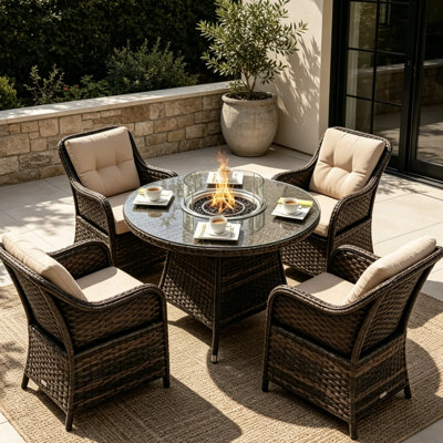 4 - Person Patio Dining Set with Round Table