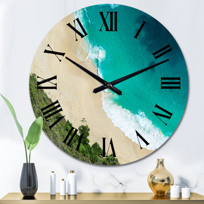 Vue aérienne de la plage tropicale VI - horloge murale nautique et côtière