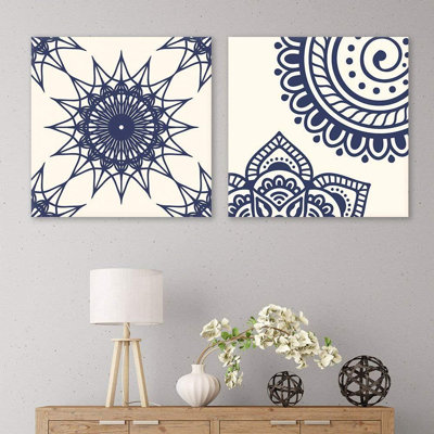 "Totem rétro", fleurs bleues profondes sur toile, 2 pièces