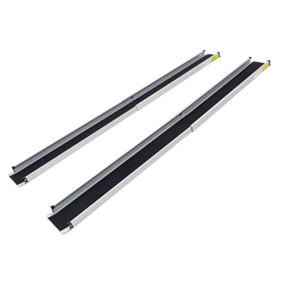 Rampes télescopiques argentées pour fauteuil roulant