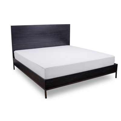 Premium Hypoallergenic Mattress Protector for a Peaceful Night's Sleep