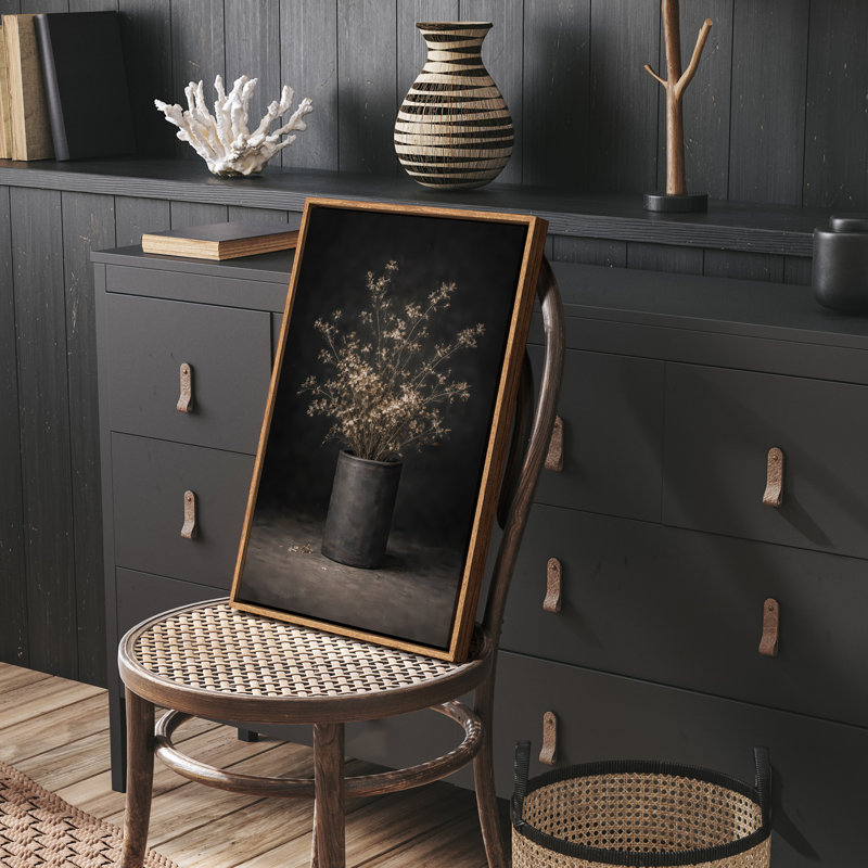 Fleurs séchées dans un vase noir, impression encadrée, 36" H x 24" W, Natural