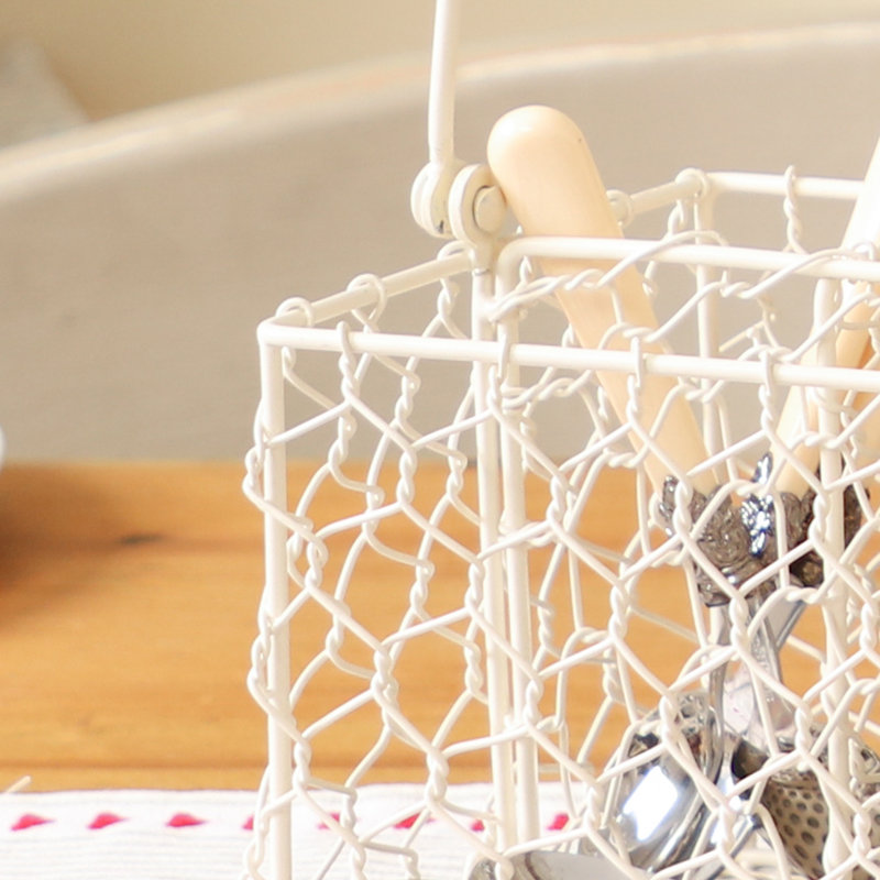 Metal Flatware Caddy, Cream