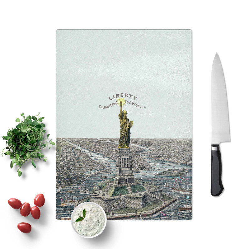 Tempered Glass Statue of Liberty in New York Chopping Board, 20 cm W x 28.5 cm L