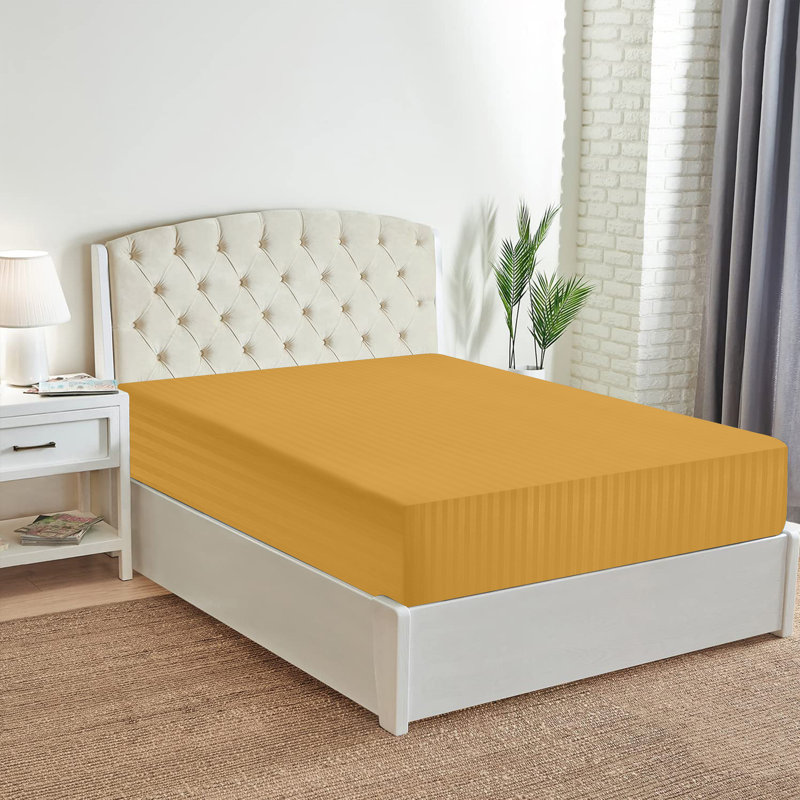Luxury Striped Microfiber Fitted Sheet - 40 cm Deep Pocket, Ultra-Soft, Wrinkle-Resistant & Easy Car, Double (4'6), Yellow
