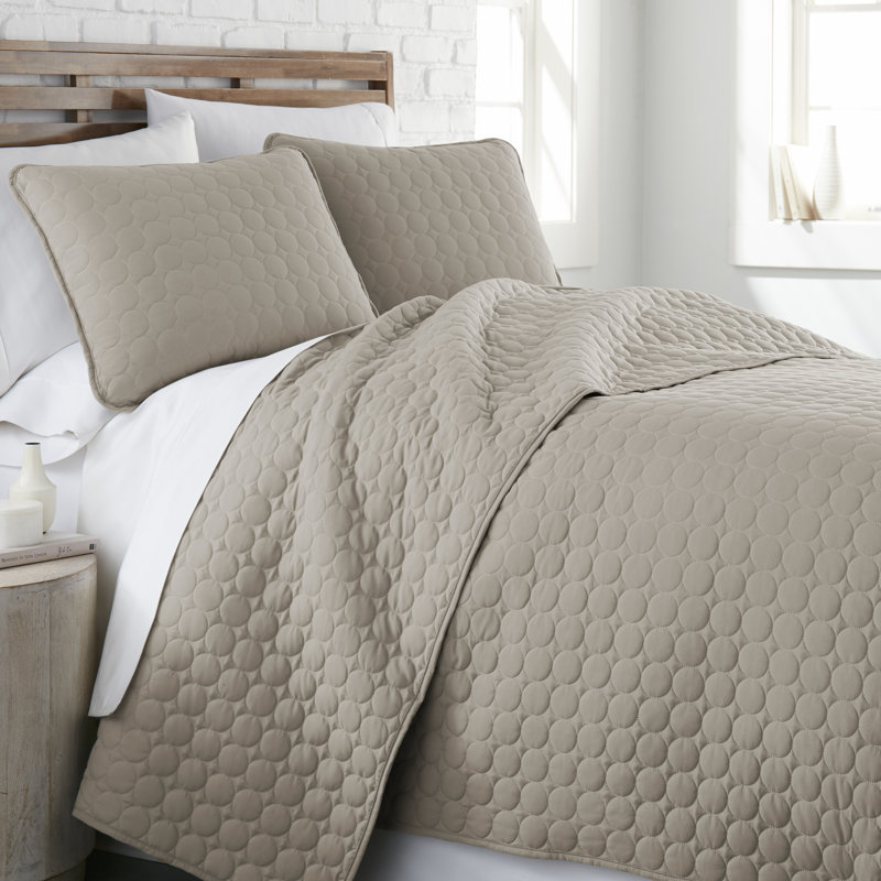Sandy Taupe Twin Microfiber Quilt Set with Shams