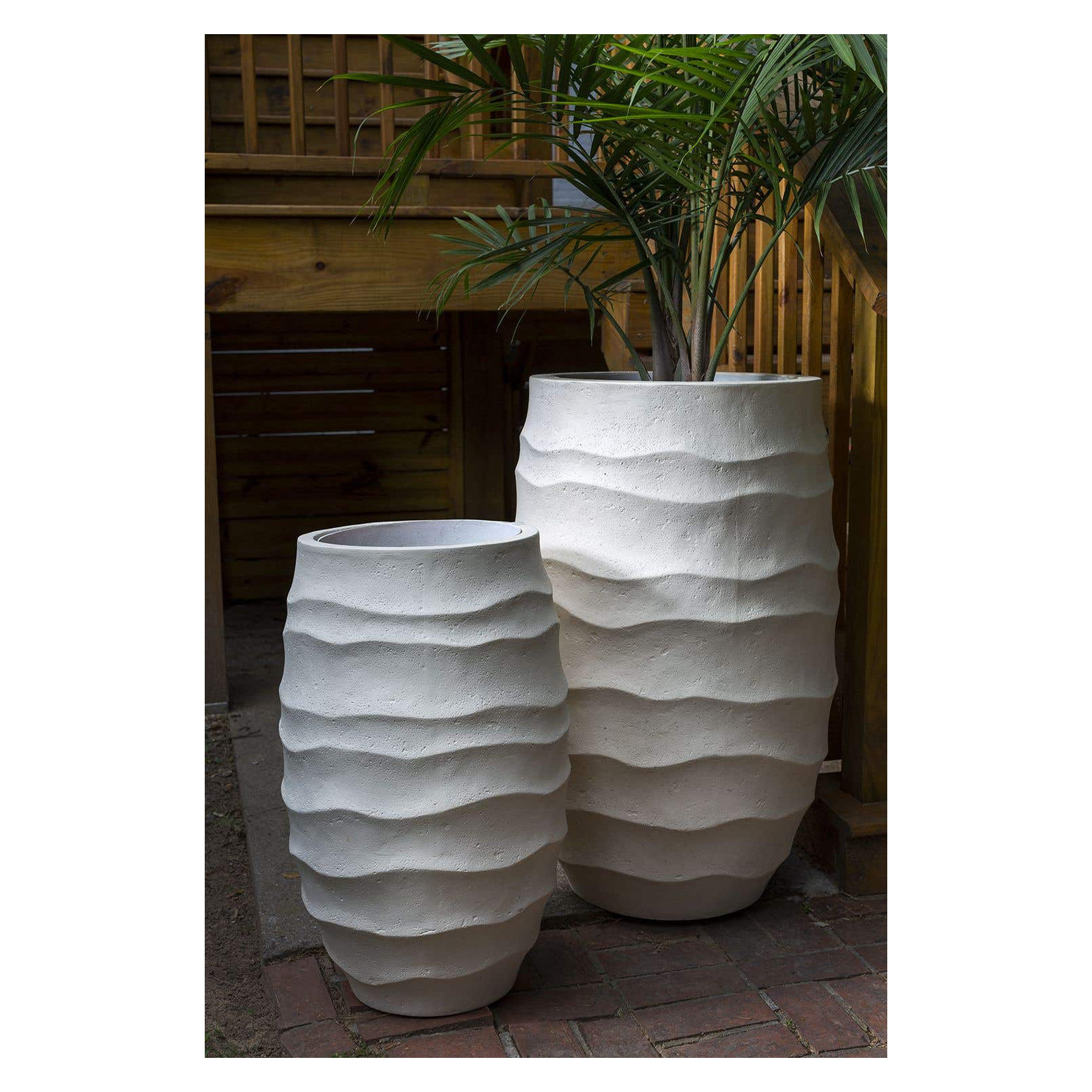 Hanks Handmade Pot Planter, 28" H x 14" W x 14" D