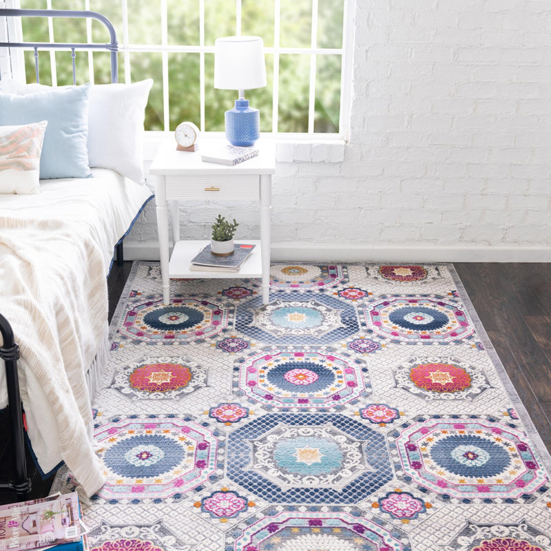 Floral Indoor Rug, Rectangle 5'1" x 7'10"