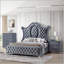 Commode 5 tiroirs Glam avec façades capitonnées en velours et boutons en faux cristal pour un rangement élégant