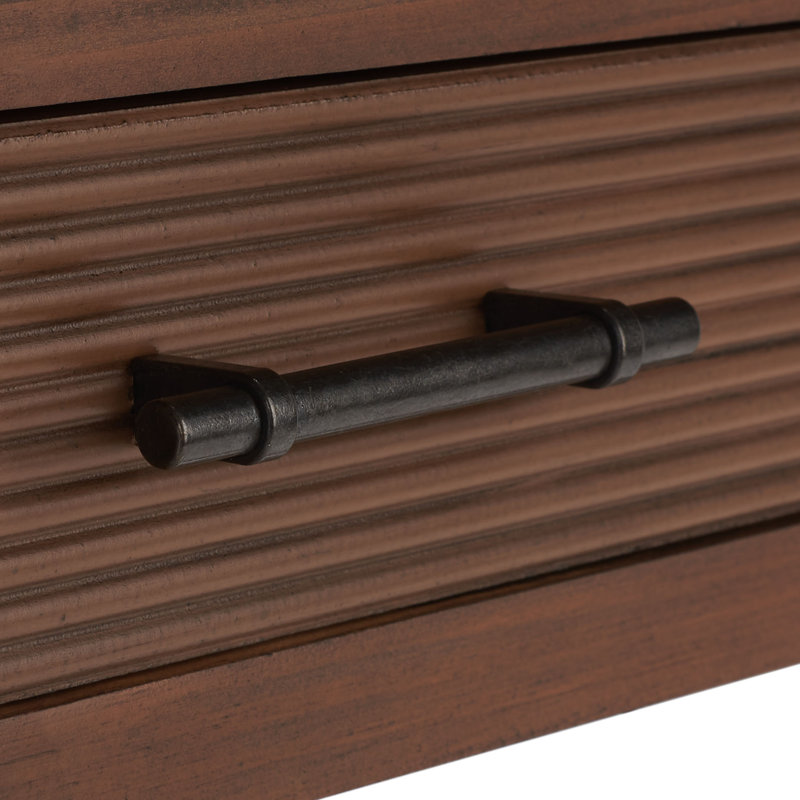 Bureau Whisman, Brun
