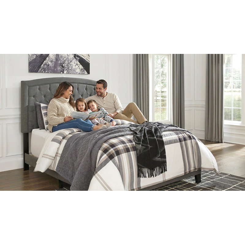 Structure de lit tapissier moderne en fibre de lin avec tête de lit rembourrée, support de lattes en bois robuste, aucun sommier tapissier requis, fabrication robuste, style de chambre à coucher contemporain épuré, assemblage facile