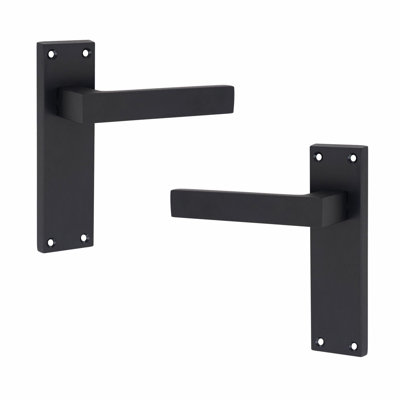  4 Sets Victorian Straight Delta Door Handles in Matt Black with 1 Pair of 3" Ball Bearing Hinges & Latches Pack - 150mm x 40mm Backplate