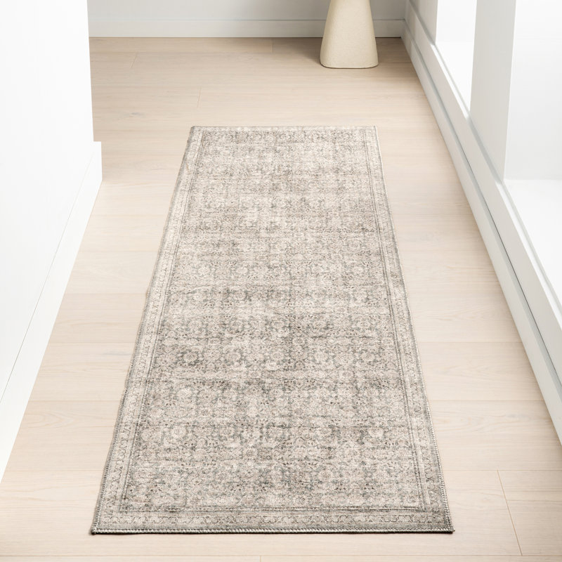 Jeccica Distressed Vintage Medallion Jute Blend Polyester Area Rug, Runner 2'8" x 8'