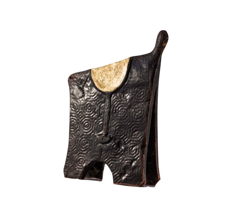 Bonbon Chouval Selle Sculpture
