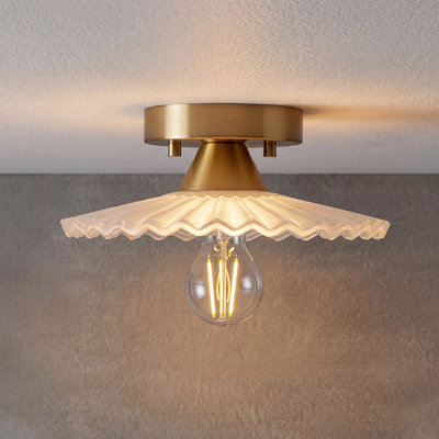 Plafonnier à une lumière de couleur laiton convenant aux couloirs