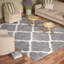 Tapis gris à motif géométrique Bertl-23025220