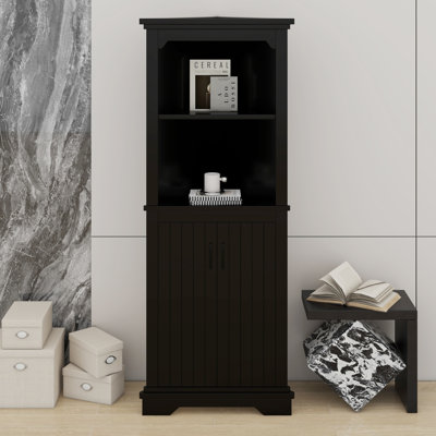 Grande armoire d'angle avec portes