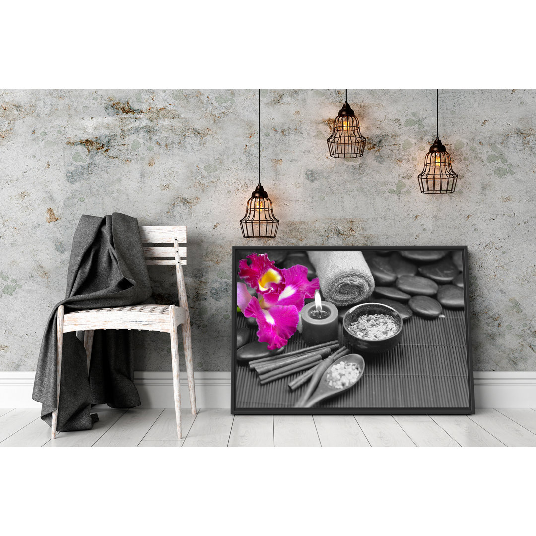 Gerahmtes Wandbild Orchideenblüte Wellness