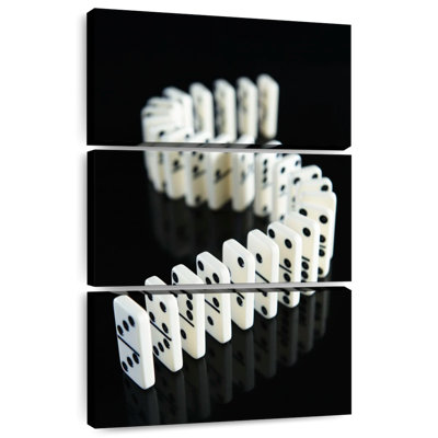 Senne S Shaped Domino Row