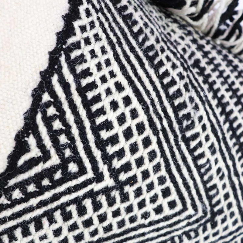 Coussin Shadoui, Beige / noir géométrique 2, H 20 po x l 52 po