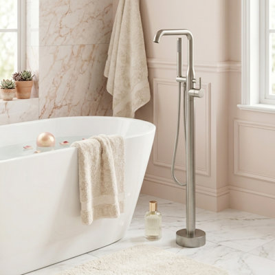 Single Handle Floor Mounted Tub Faucet