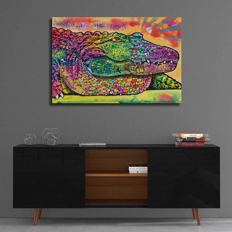 «In a tandis que crocodile» par Dean Russo, art mural en verre acrylique, H 24 po x l 36 po x P 0,2 po