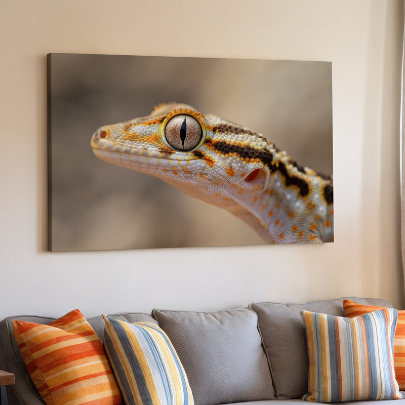 Toile, gros plan d'un gecko vibrant mettant en valeur sa texture complexe de peau avec une myriade de petites échelles dans les tons