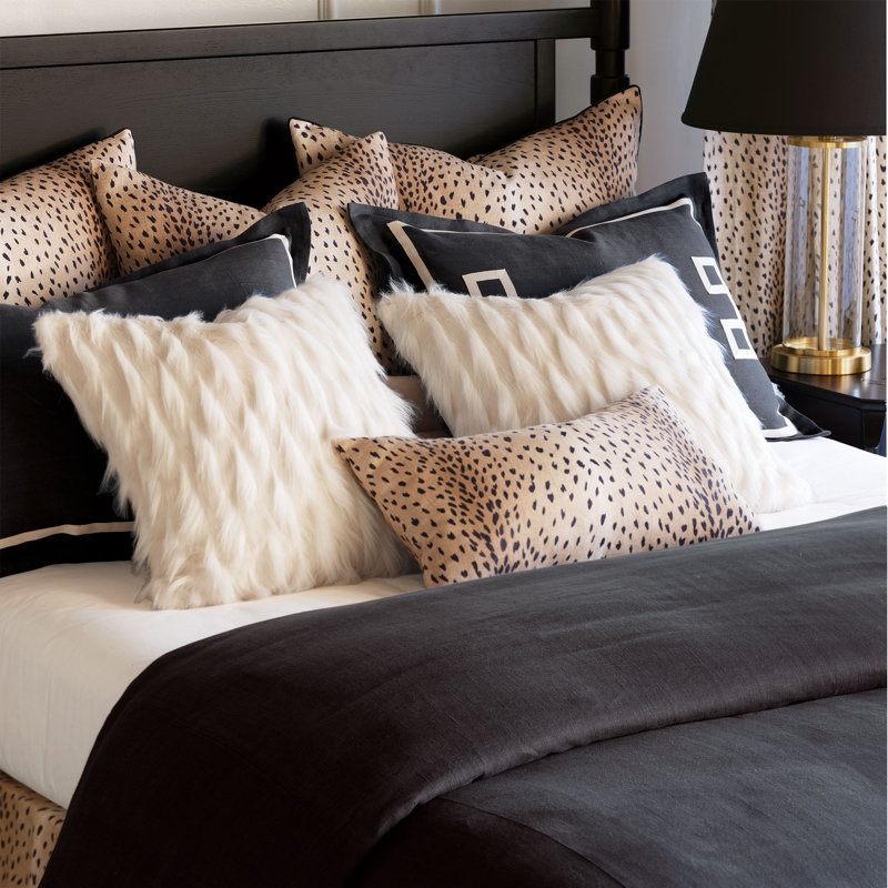 Inès Linen Comforter, Super Queen Comforter