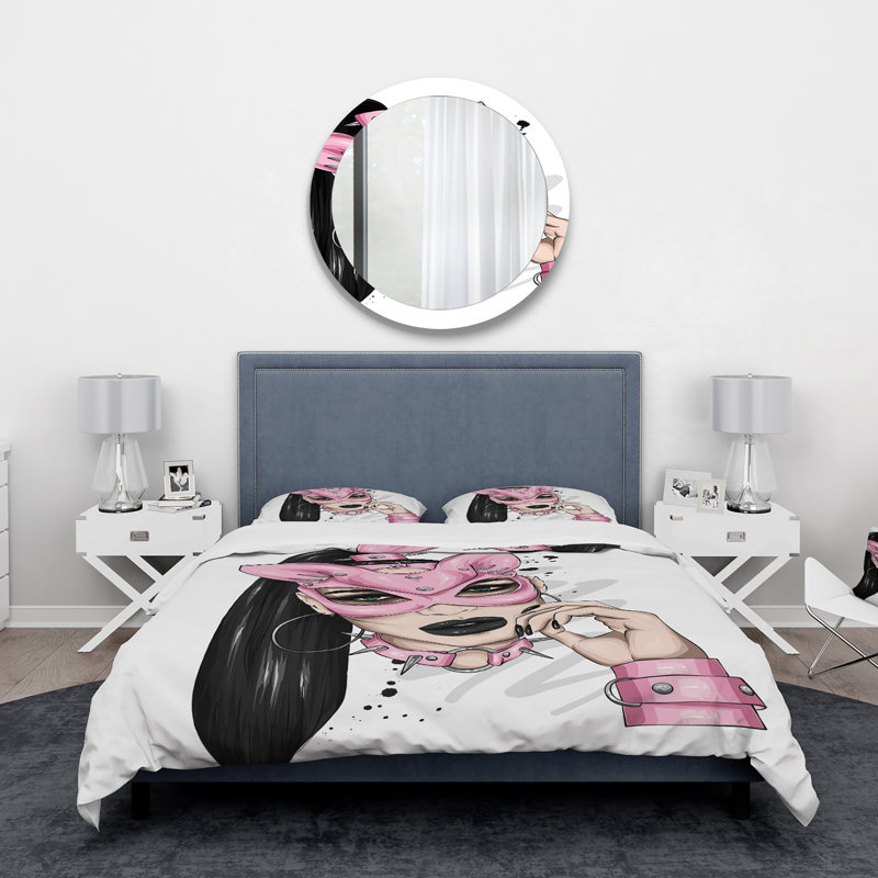 Femme avec masque de lapin rose I - ensemble de housse de couette Shabby Elegance - microfibre de polyester