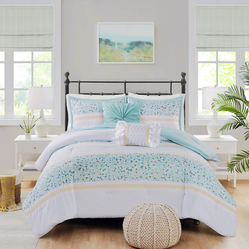 Polyester Comforter, Full Comforter + 2 Pillowcases, Aqua Floral