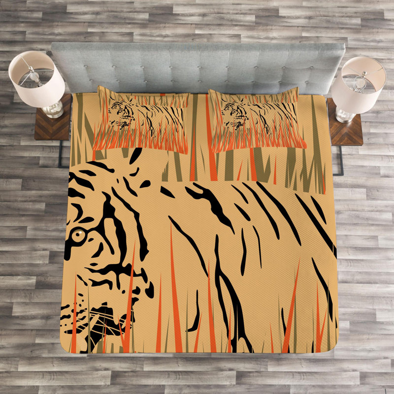 Eclectic Polyester Abstract Coverlet, Queen Coverlet + 2 Shams