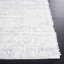Tapis ivoire / gris clair en polyester tissé à la machine Idhika-393455329