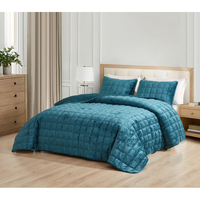 Velvet Quilt Set, Oversized King Quilt + 2 King Shams, Teal