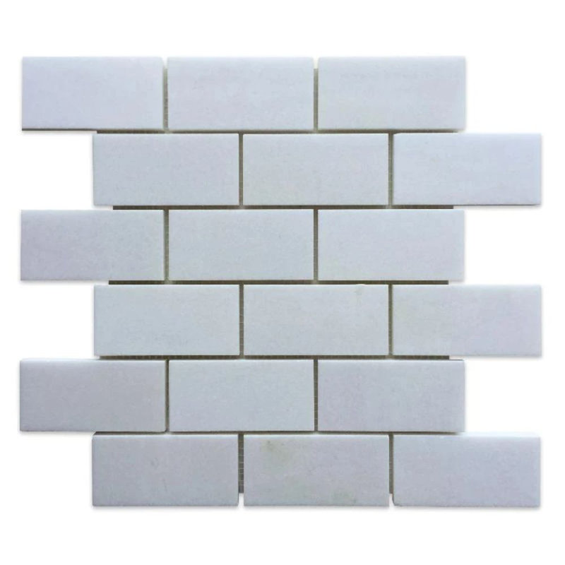 Carreau de mosaïque à joint brique en marbre 2 po x 4 po, Adouci