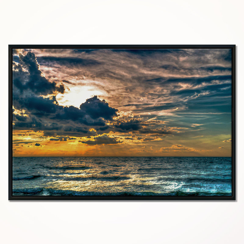 «Risa Sun Break over Blue Ocean», photographie, H 16 po x l 32 po x P 1 po, Toile avec cadre flottant