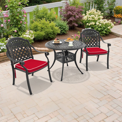 Table de salle à manger ronde de 90 cm avec trou pour parasol et 2 tables empilables avec coussins rouges, ensemble bistro 3 pièces