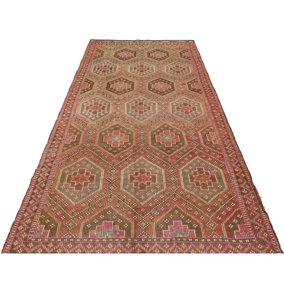 Round Kaeden Hand Knotted Area Rug