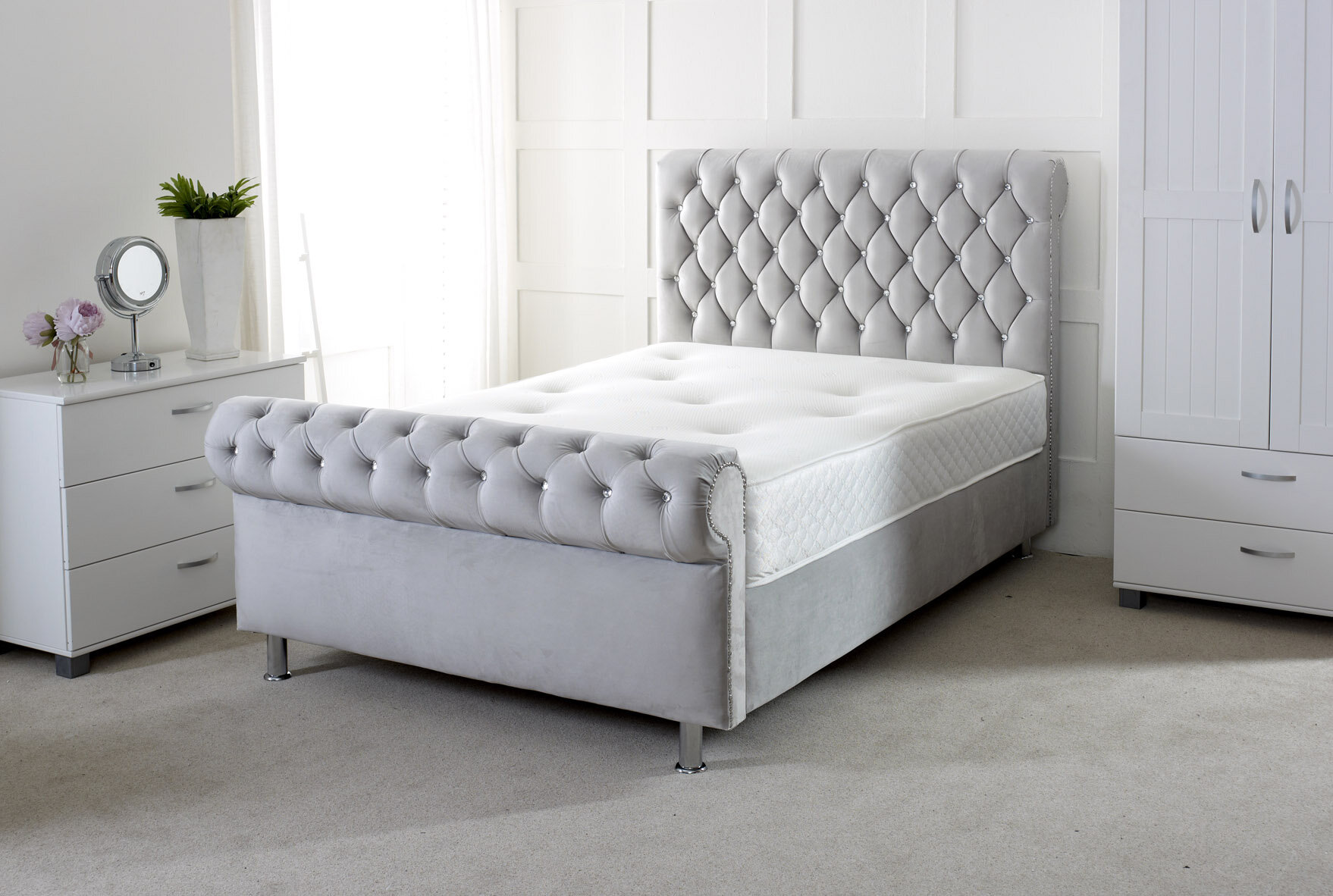 King sleigh deals bed upholstered