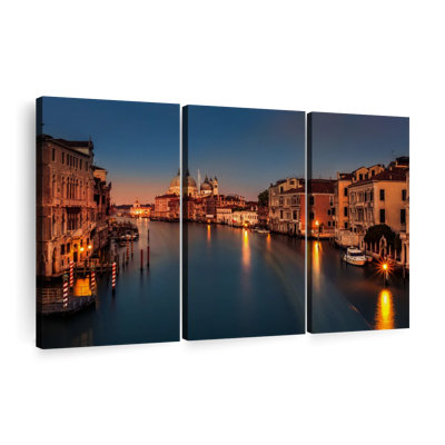 «Grand Canal At Dusk» sur toile
