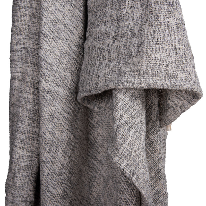 Jeté , Gris