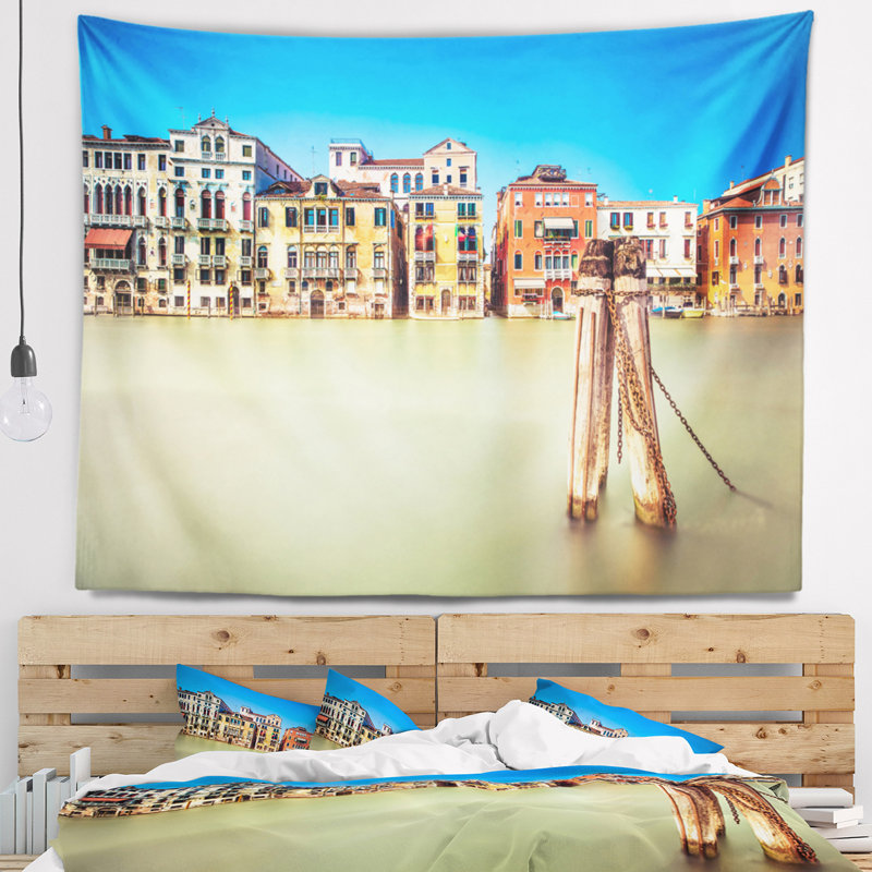 Constructions traditionnelles de tapisserie venice, H 68 po x l 80 po