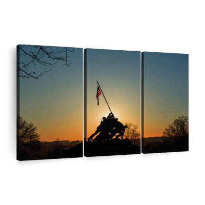 «Marine Corps Memorial Silhouette», 3 pièces